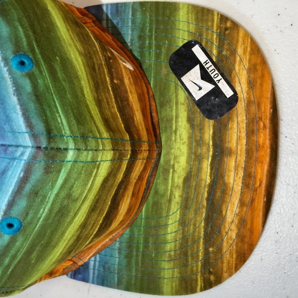 ▫️Nike Youth Multicolored Striped Snapback Hat - Picture 6 of 12